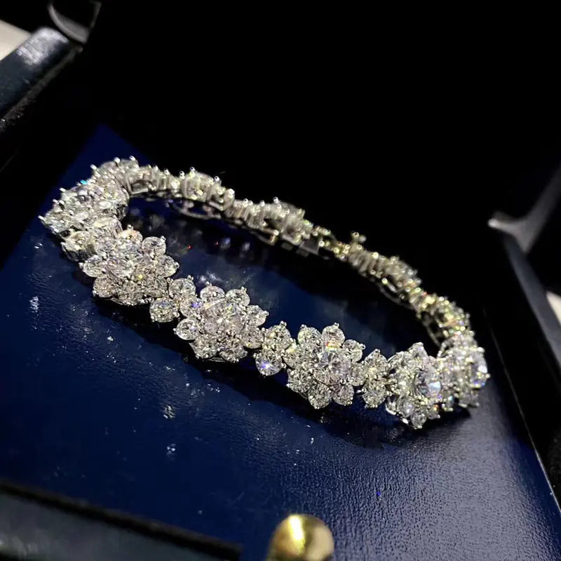 Women's Fashion Full Diamond Flower Bracelet