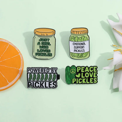 Cute Green Pickled Cucumber Brooch – Fun Vegetable Zinc Alloy Pin Badge