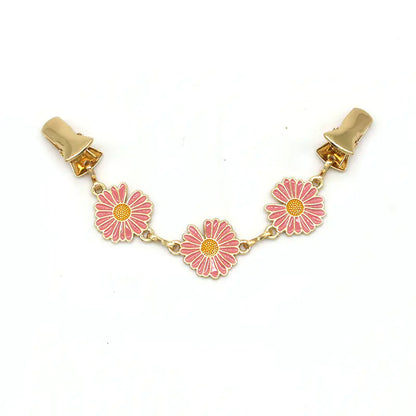 Daisy Brooch Pin with Alloy Scarf Clip for Fashion