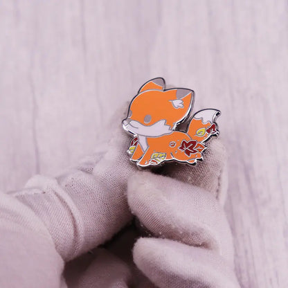 Cute Cartoon Fox Maple Leaf Brooch for Autumn