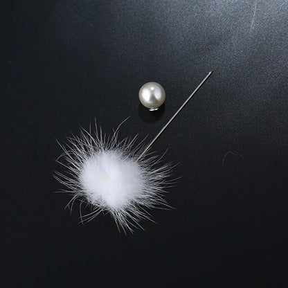 Mink Fur Brooch with Creative Pearl Pom-Pom Design