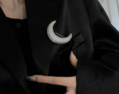 Crescent Moon Brooch Pin - My Demon Jung Koo Won