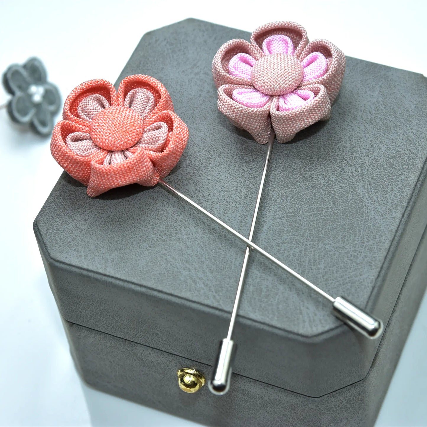 Floral Brooch for Hanfu - Two Color Petals Design