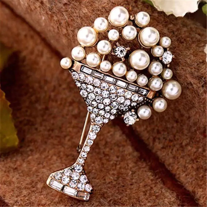 Fashion Rhinestone Brooch, Pearl Flower Basket Brooch