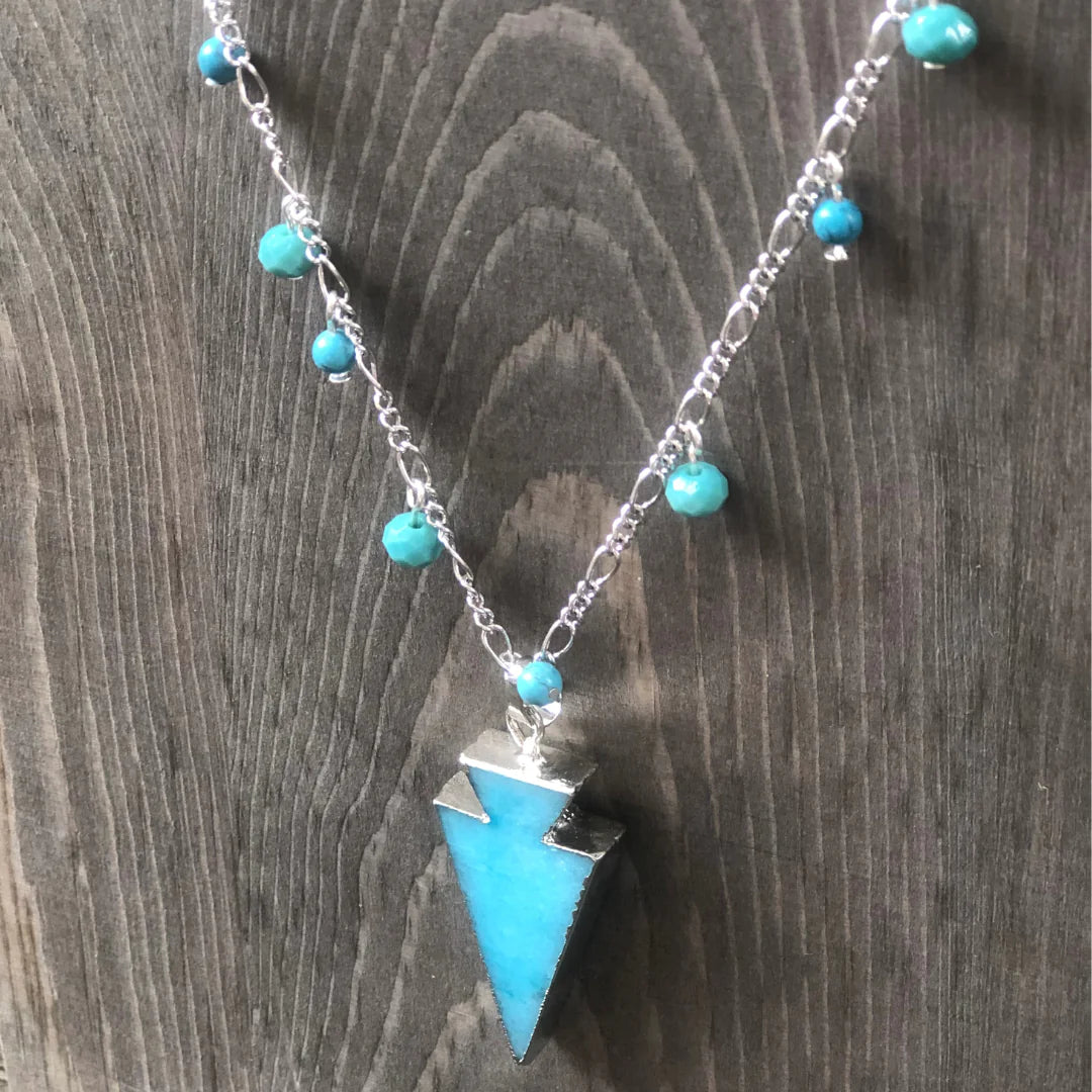 Arrow Necklace - Trendy Statement Jewelry | Aethel Adorn