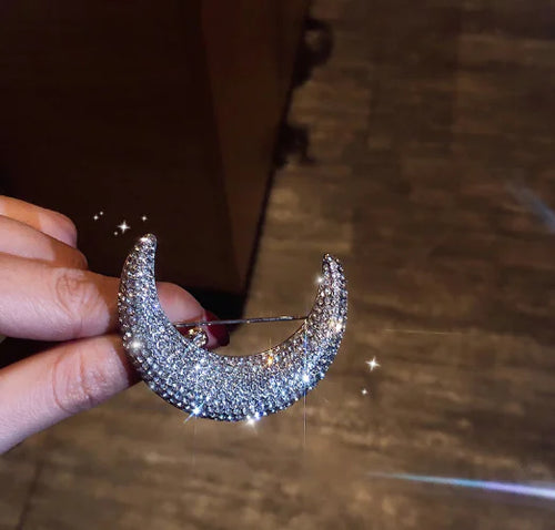 Crescent Moon Brooch Pin - My Demon Jung Koo Won