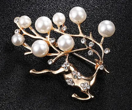 Vintage Pearl Brooch with Diamond Accents for Women