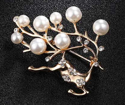 Vintage Pearl Brooch with Diamond Accents for Women