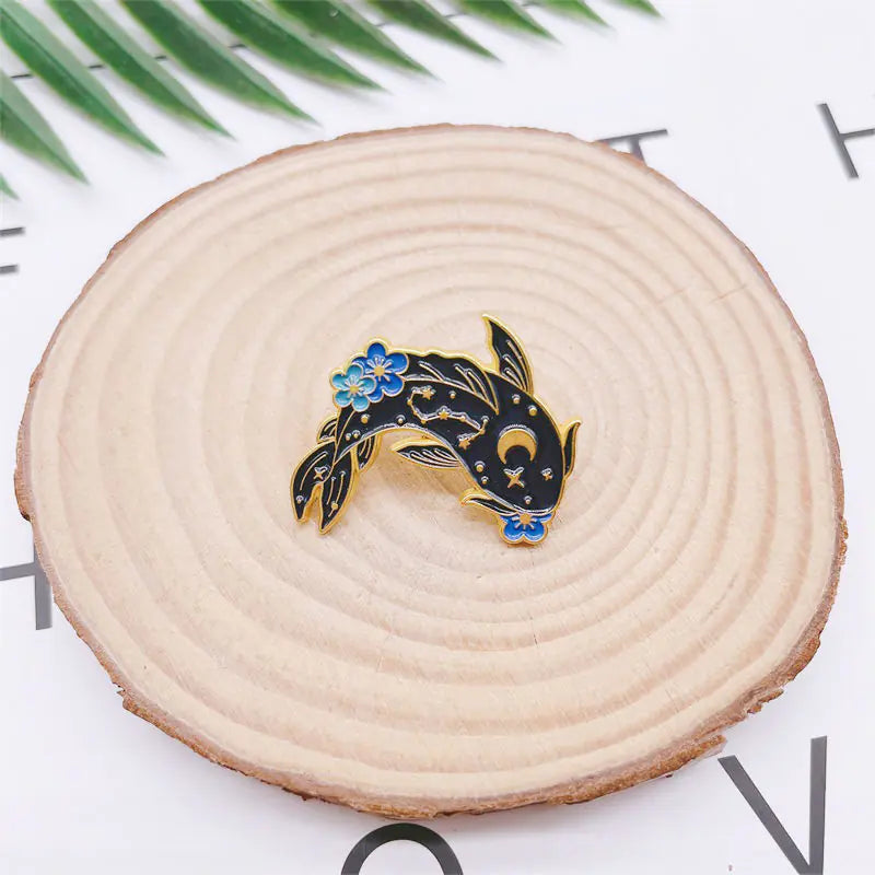Animal Couple Brooch - Cartoon Tai Chi Fish Design