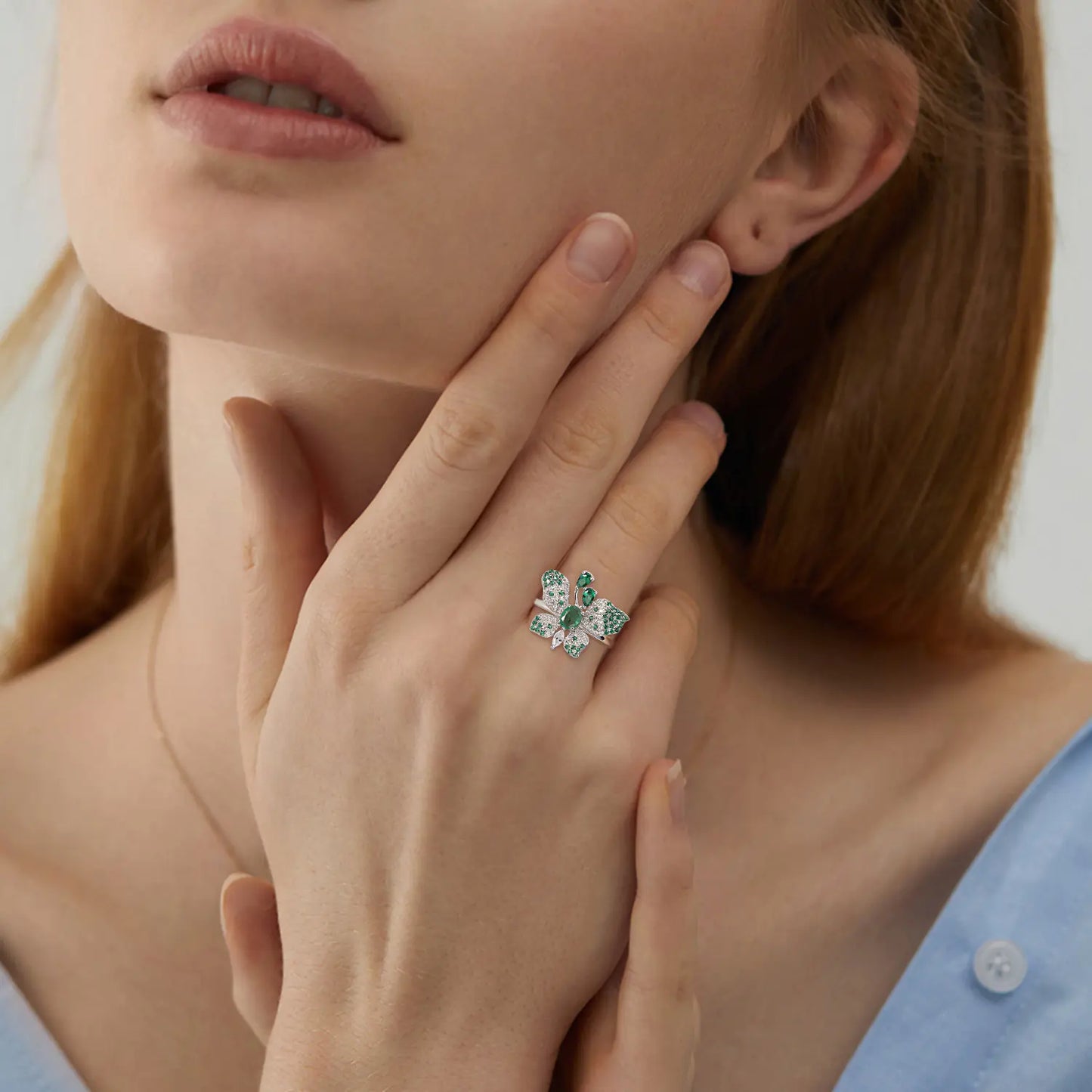 Partysu Butterfly Ring with S925 Silver and Emerald