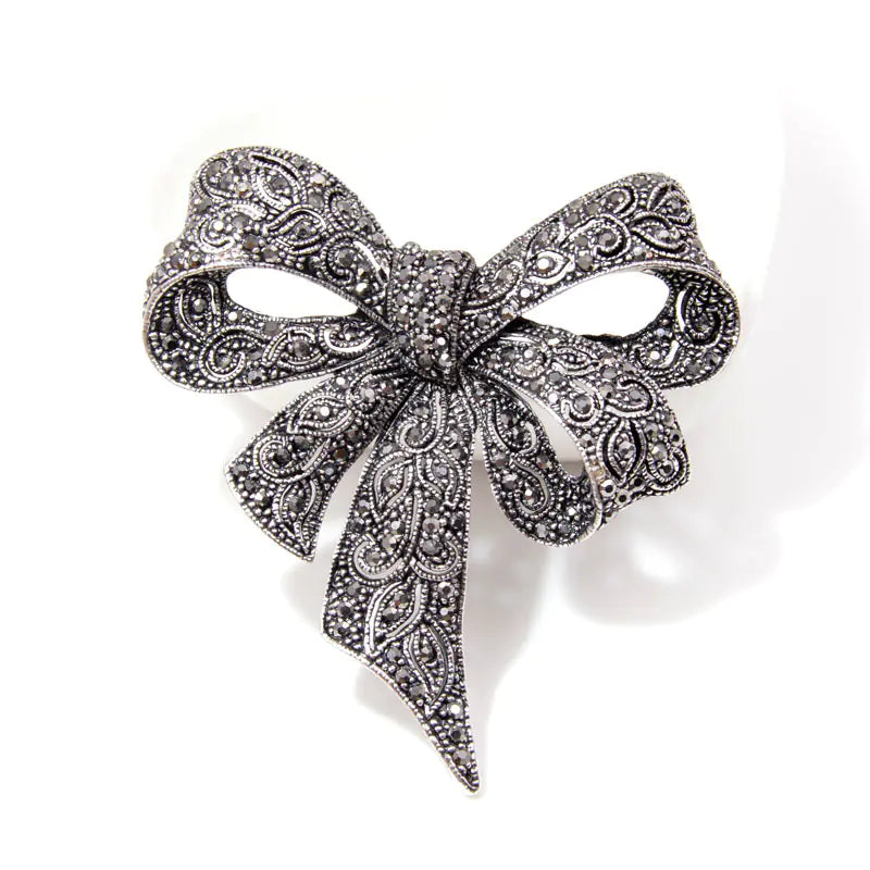 Retro Large Black Alloy Bowtie Brooch for Men’s Fashion