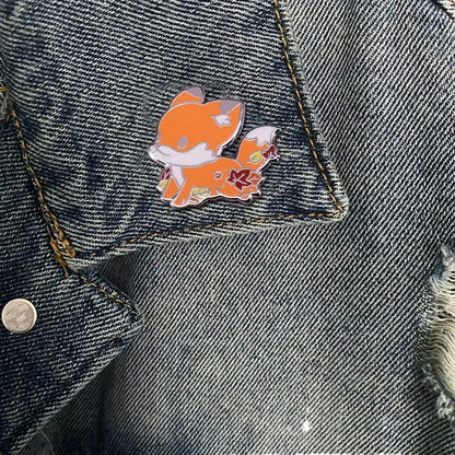 Cute Cartoon Fox Maple Leaf Brooch for Autumn