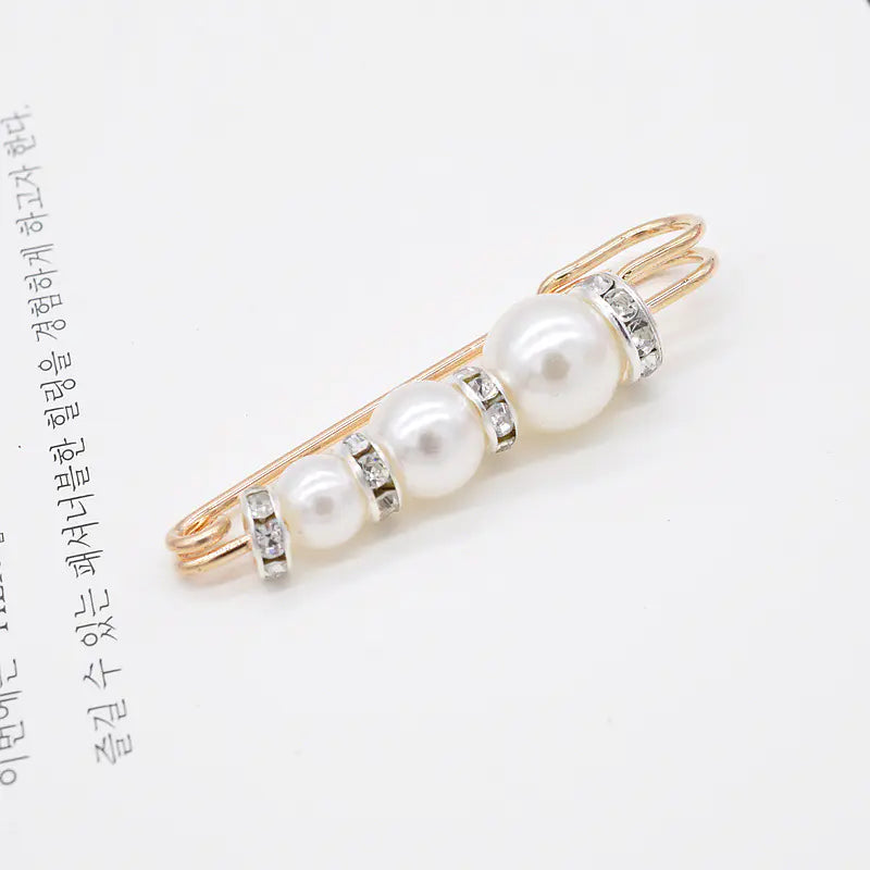 Pearl and Rhinestone Brooch Scarf Shawl Cardigan Pin
