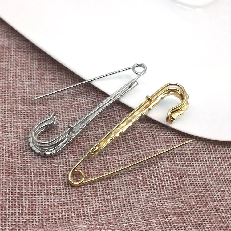 Korean Style Pearl and Rhinestone Brooch Pin