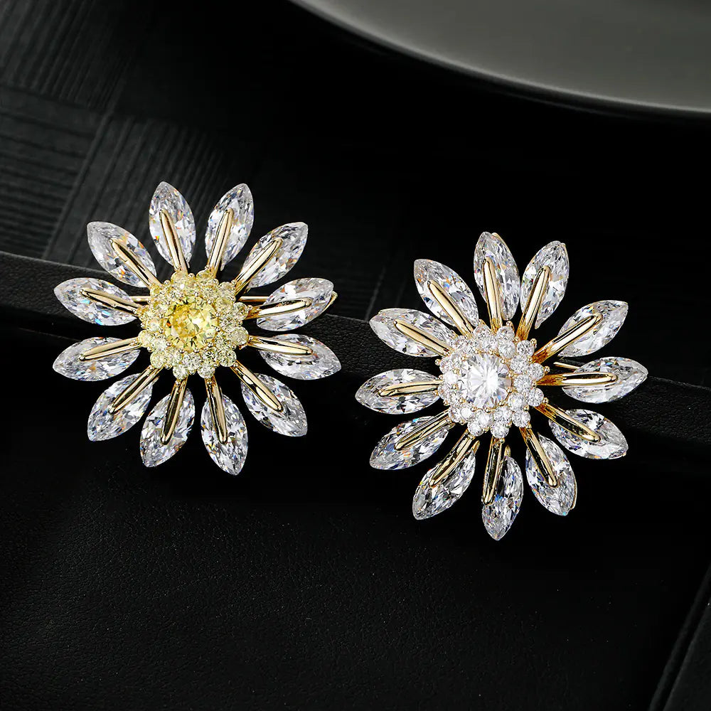 New Rotatable Zircon Daisy Brooch for Coats and Suits