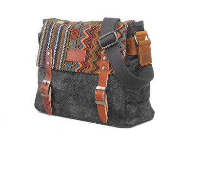 Retro Style Leather Crossbody Bag for Men