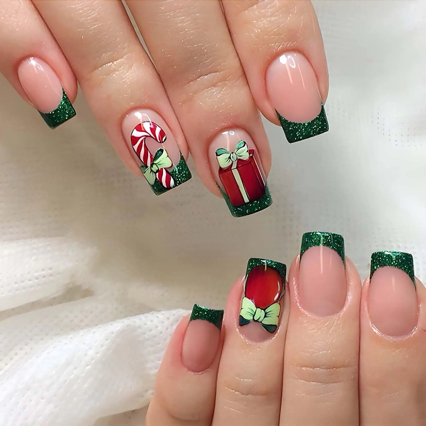 QQPPOLIU Short Press on NailsChristmas Press on Nails Square Fake Nails French Tip Long False Nails with Designs Nails Press on Acrylic Nails Green Press on Nails
