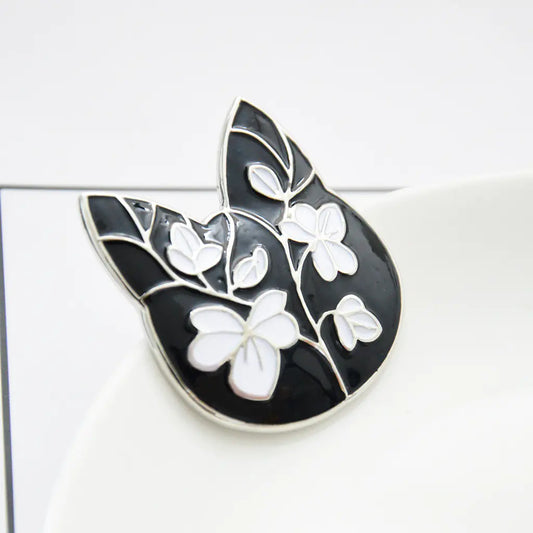 Eco-Friendly Alloy Fashion Cat Brooch with Enamel Finish
